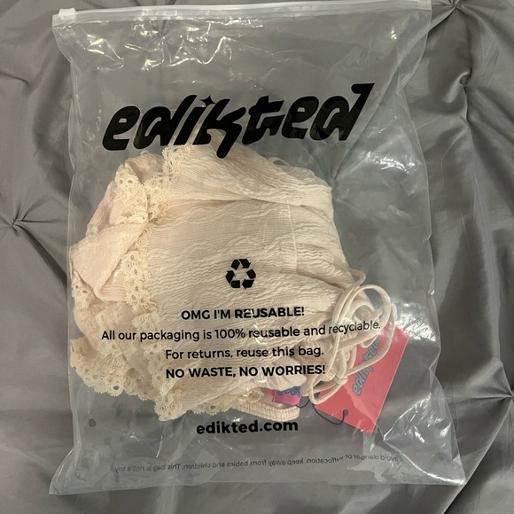 BNWT edikted lacey long sleeve knit top - Picture 4 of 5